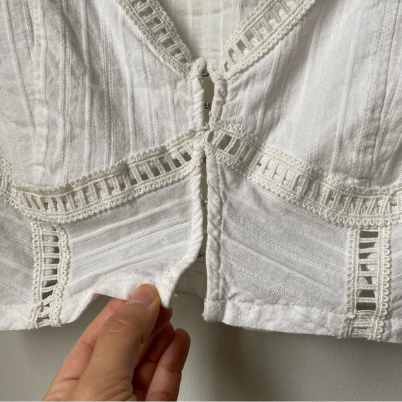 TOBI White Women's Top size small cottage core - Picture 4 of 4